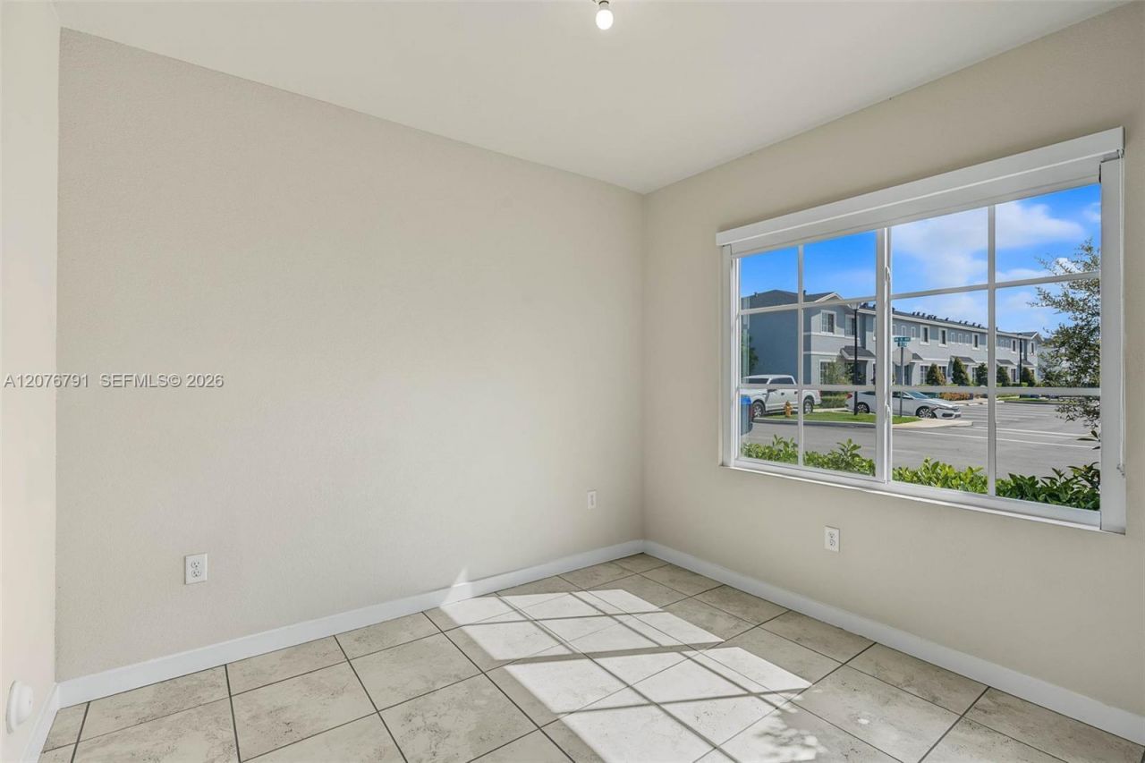 446 NW 11th Ave, Unit 446, Florida City, FL 33034 Photo