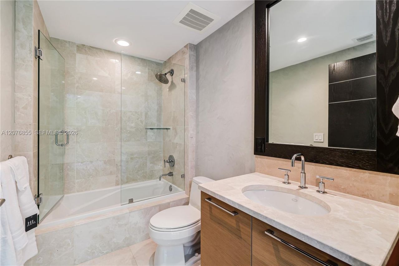 17001 Collins Ave , Unit 2508, Sunny Isles Beach, FL 33160 Photo