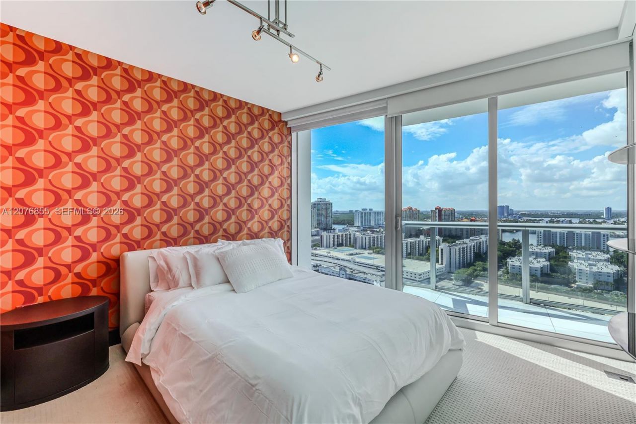 17001 Collins Ave , Unit 2508, Sunny Isles Beach, FL 33160 Photo