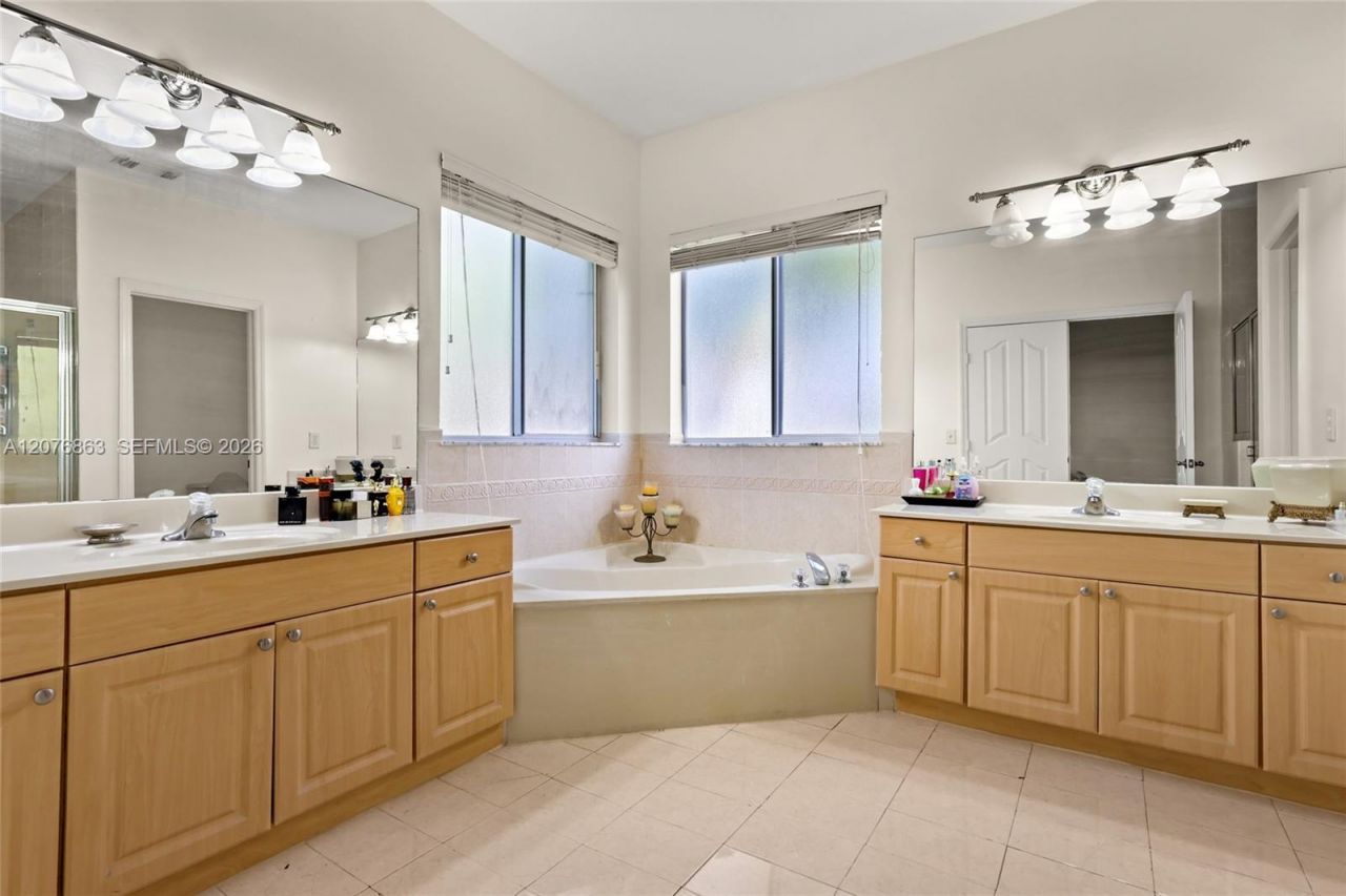 14465 SW 157th Path , Miami, FL 33196 Photo