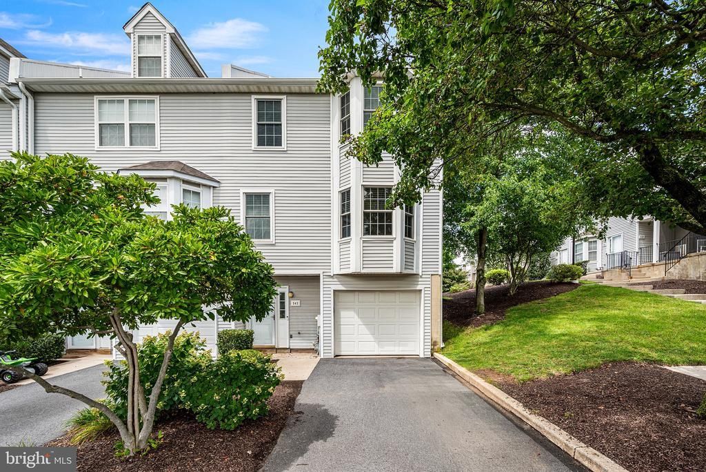 342 HUNTINGTON COURT , WEST CHESTER, PA 19380