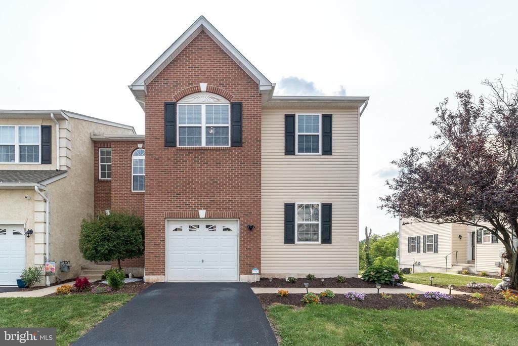 85 GREEN VIEW DRIVE, POTTSTOWN, PA 19464