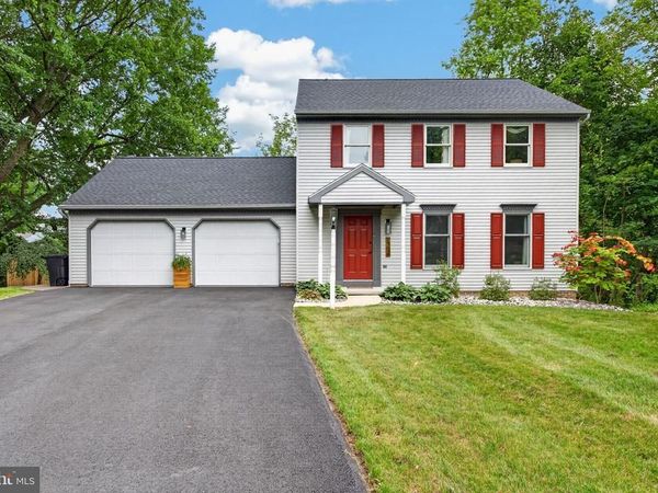 1704 DRUMMERS LANE , LANCASTER, PA 17603
