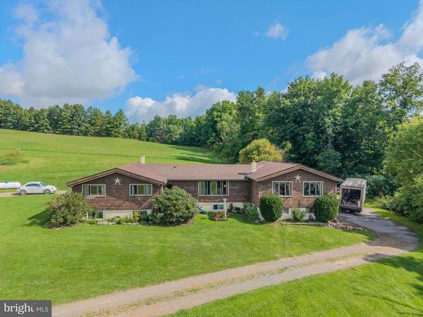 2601 CRAYTON ROAD, MONROETON, PA 18832