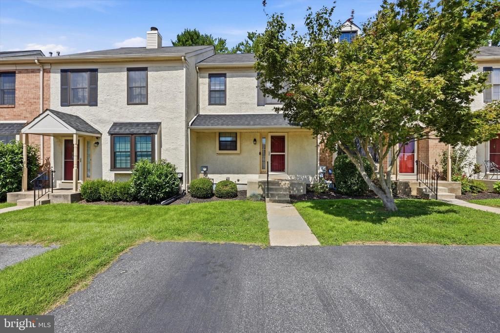372 SCOLA ROAD , BROOKHAVEN, PA 19015