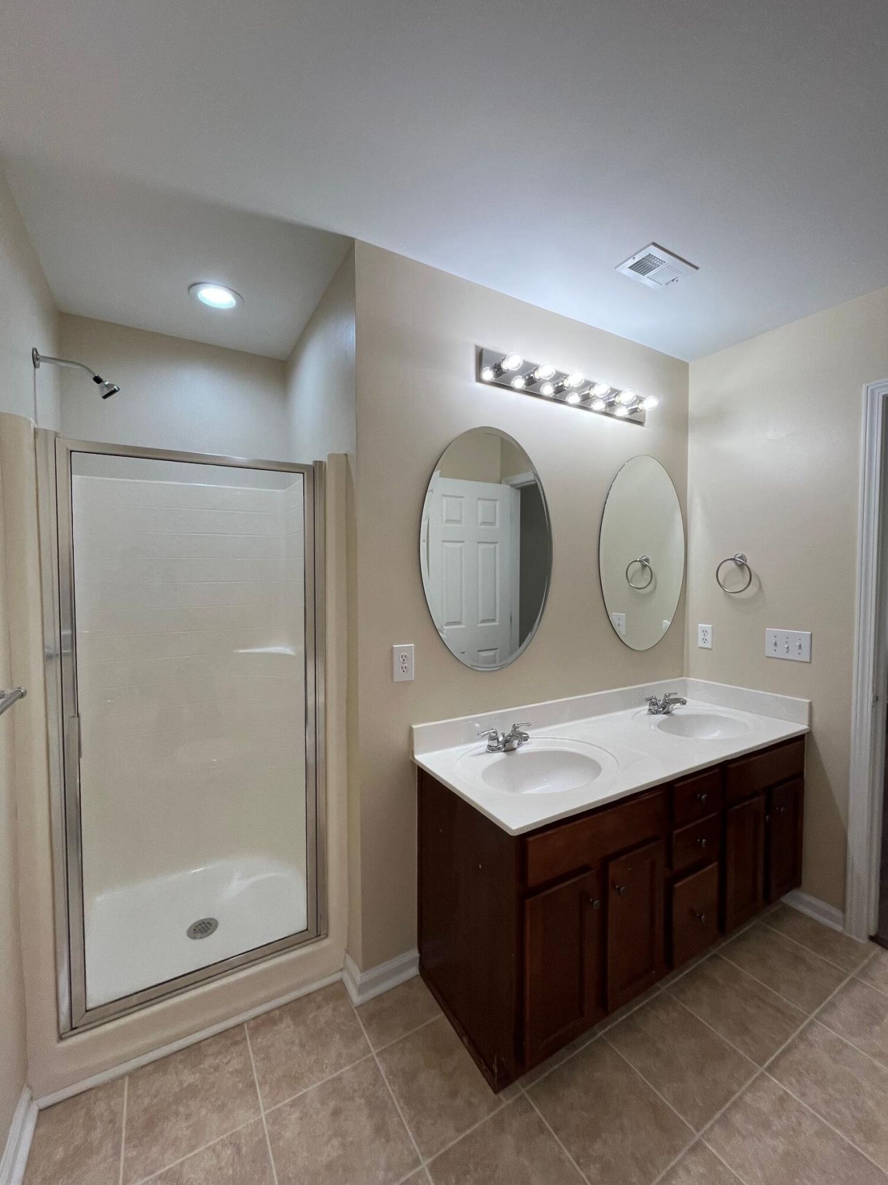 111 Thistle Road Photo 11