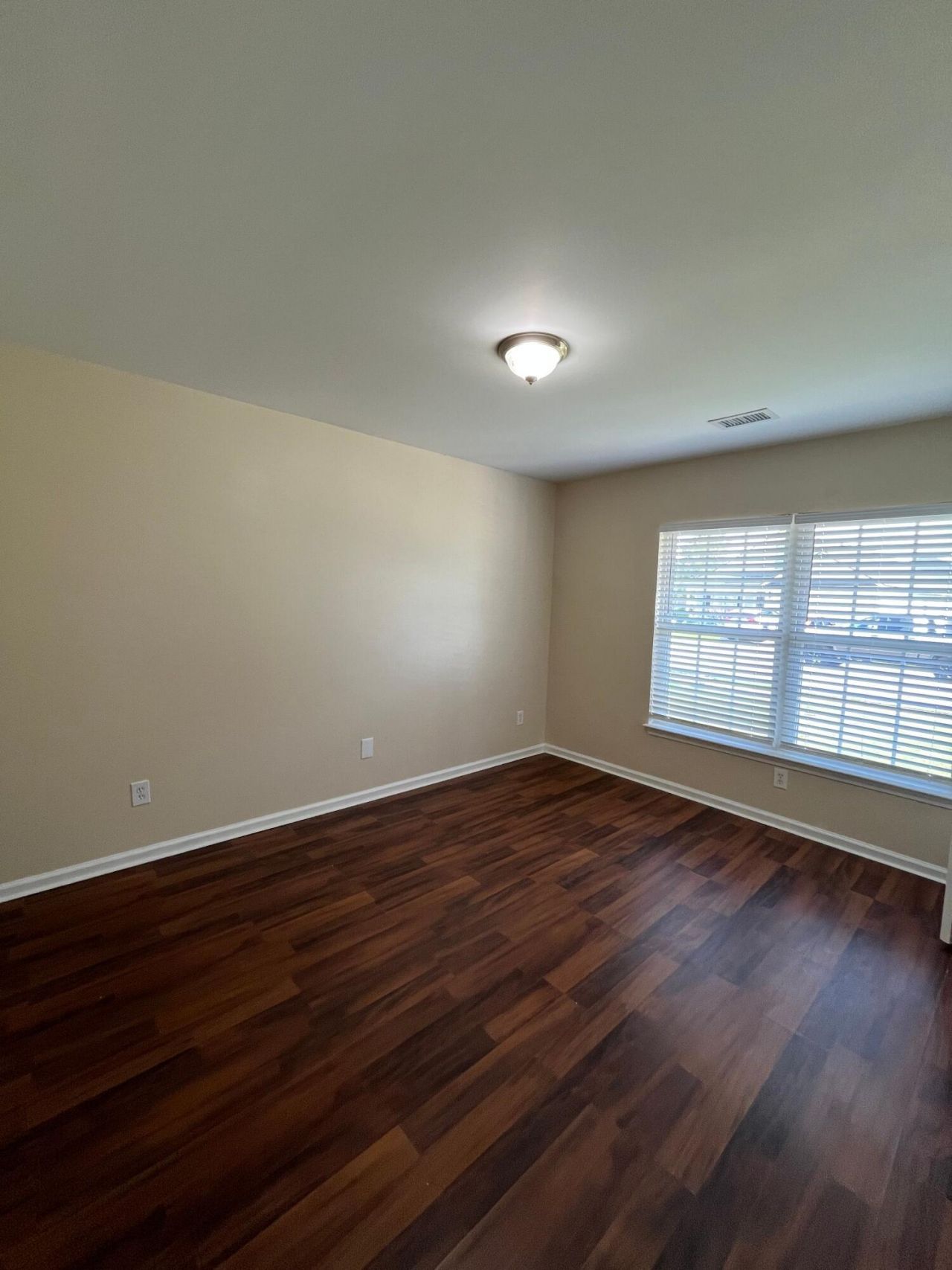111 Thistle Road Photo 4