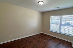 111 Thistle Road photo 4