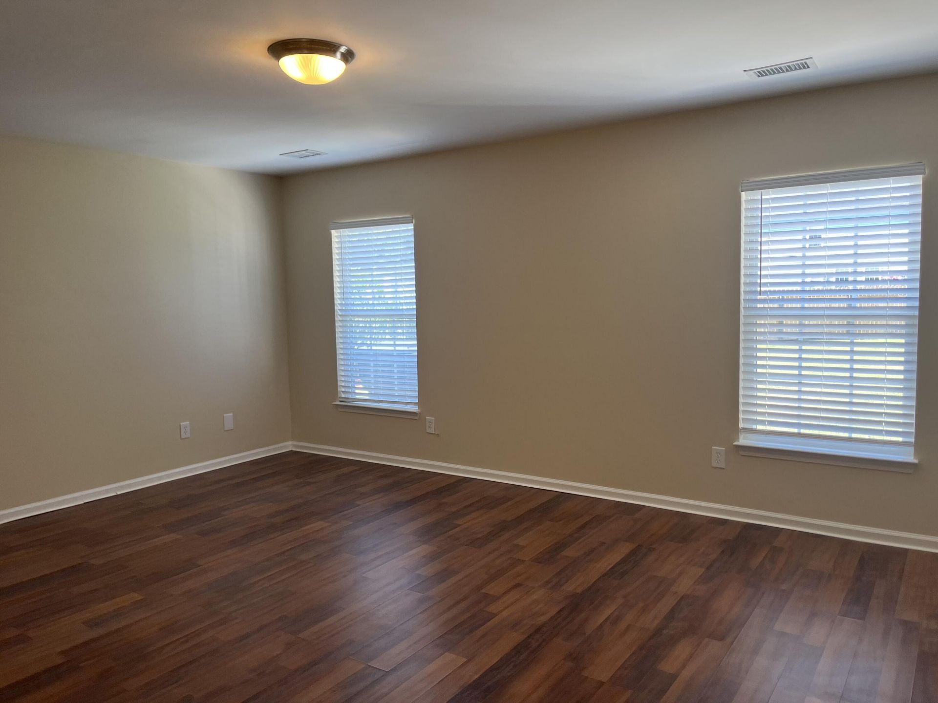 111 Thistle Road Photo 8