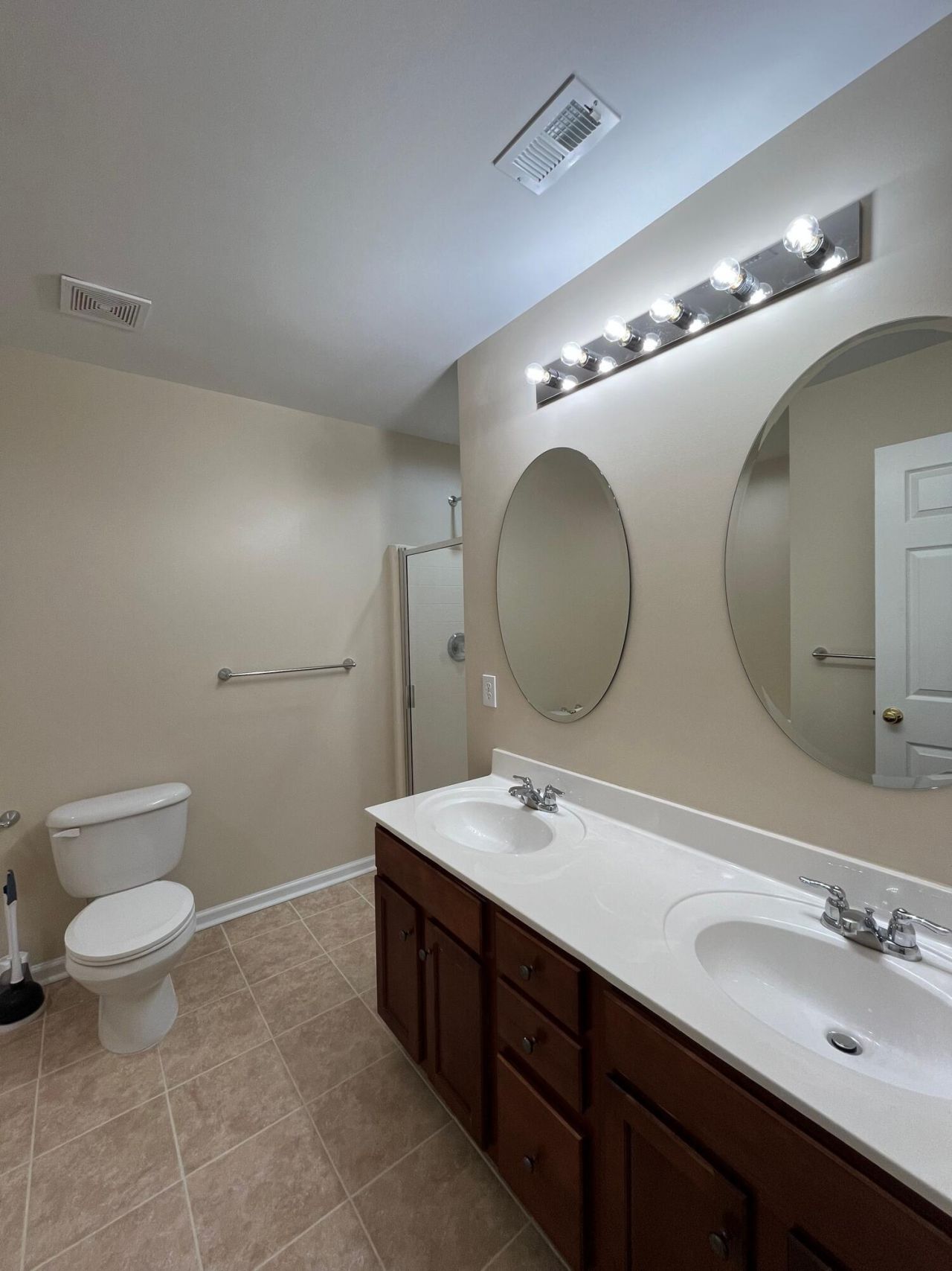 111 Thistle Road Photo 9