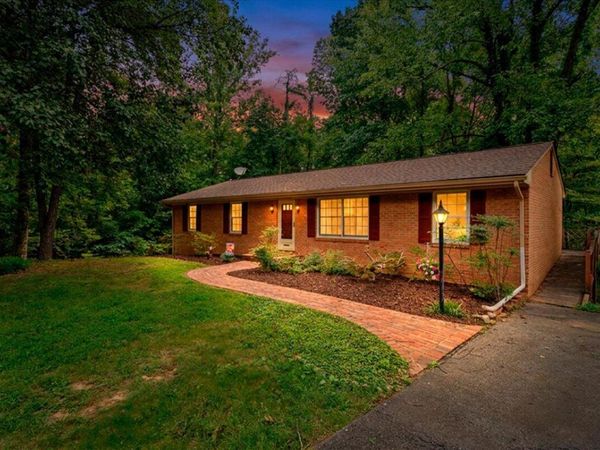 36 Cedarbrook LN , Blue Ridge, VA 24064