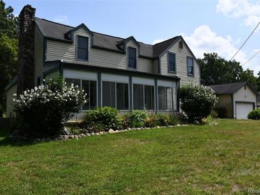 9039 Peer Road, Green Oak Township, Mi 48178