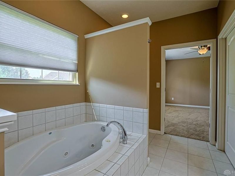 6016 Oak Ridge Drive, Huber Heights, OH 45424 Photo 30
