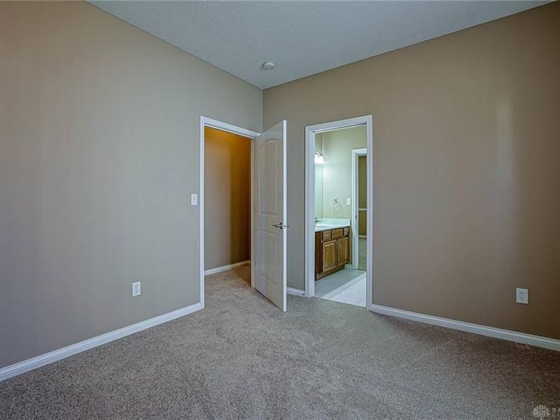 6016 Oak Ridge Drive, Huber Heights, OH 45424 Photo 32