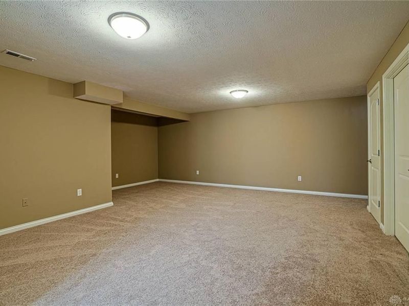 6016 Oak Ridge Drive, Huber Heights, OH 45424 Photo 37