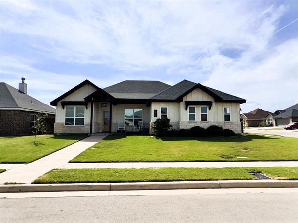 7402 Big Country Way, Abilene, TX 79602