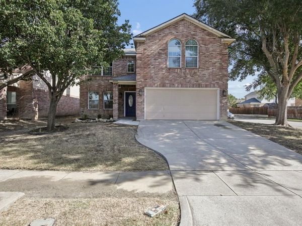 5533 Spring Ridge Drive, Watauga, TX 76137