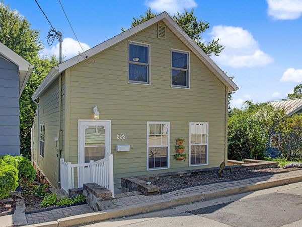 228 Poplar Avenue, GALENA, IL 61036