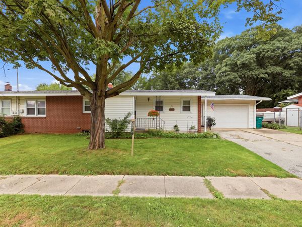 3 Tony Tiger Trail, Springfield, MI 49037