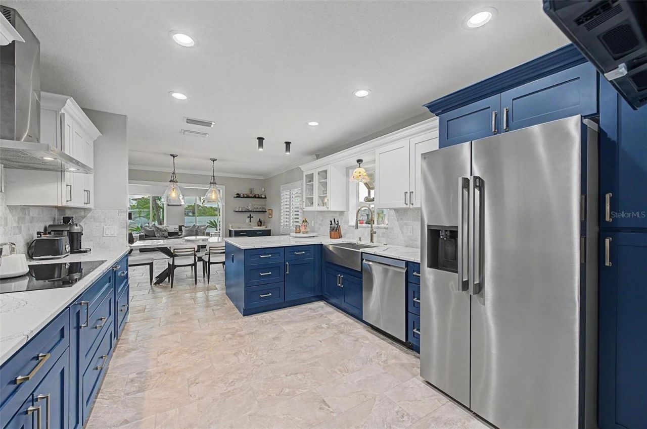704 Bayshore Drive, Tarpon Springs, FL 34689 Photo