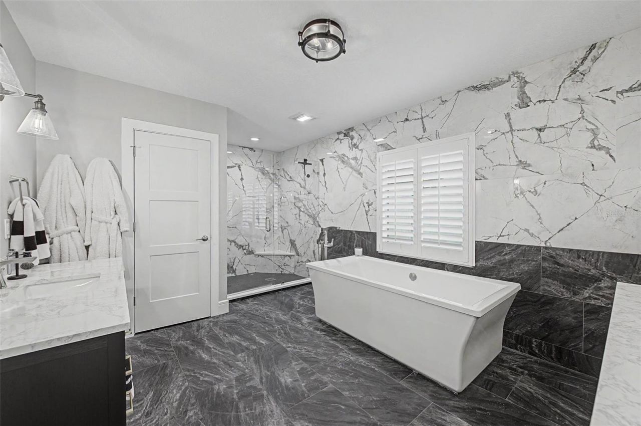704 Bayshore Drive, Tarpon Springs, FL 34689 Photo