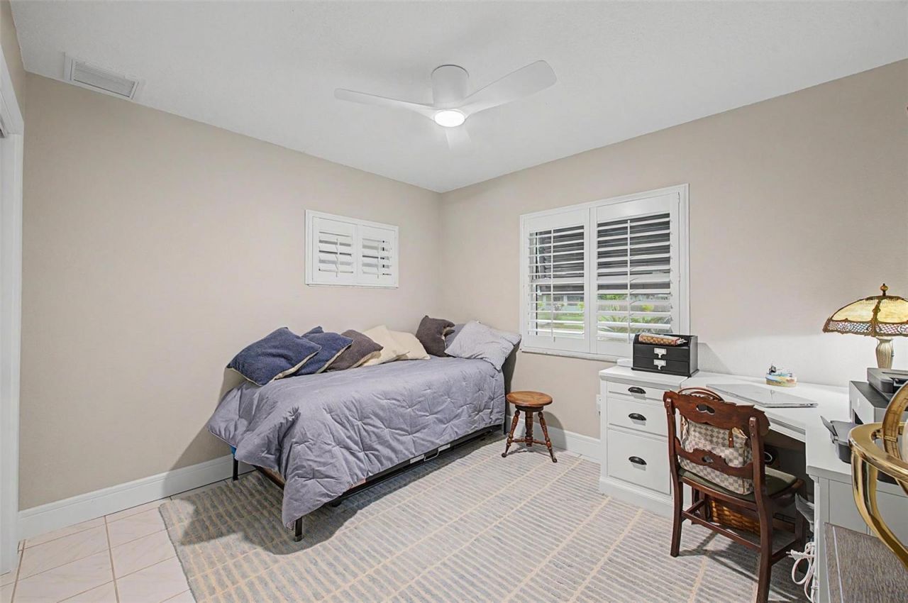 704 Bayshore Drive, Tarpon Springs, FL 34689 Photo