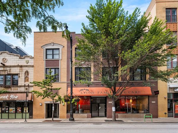 3250 N Lincoln Avenue , Unit C, Chicago, IL 60657
