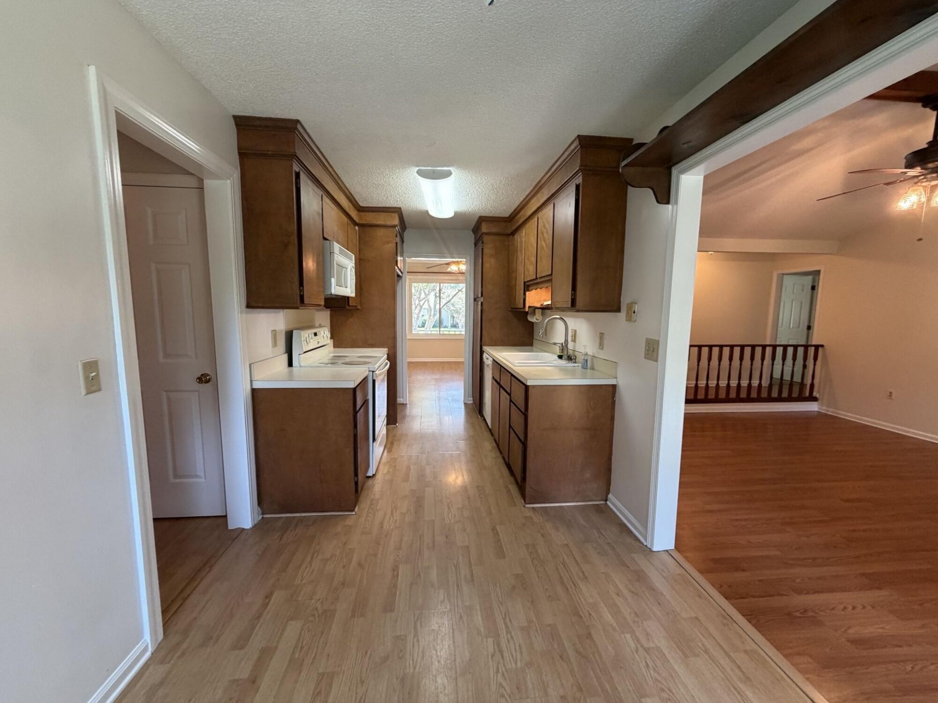 1301 Sand Pine Road Photo 5