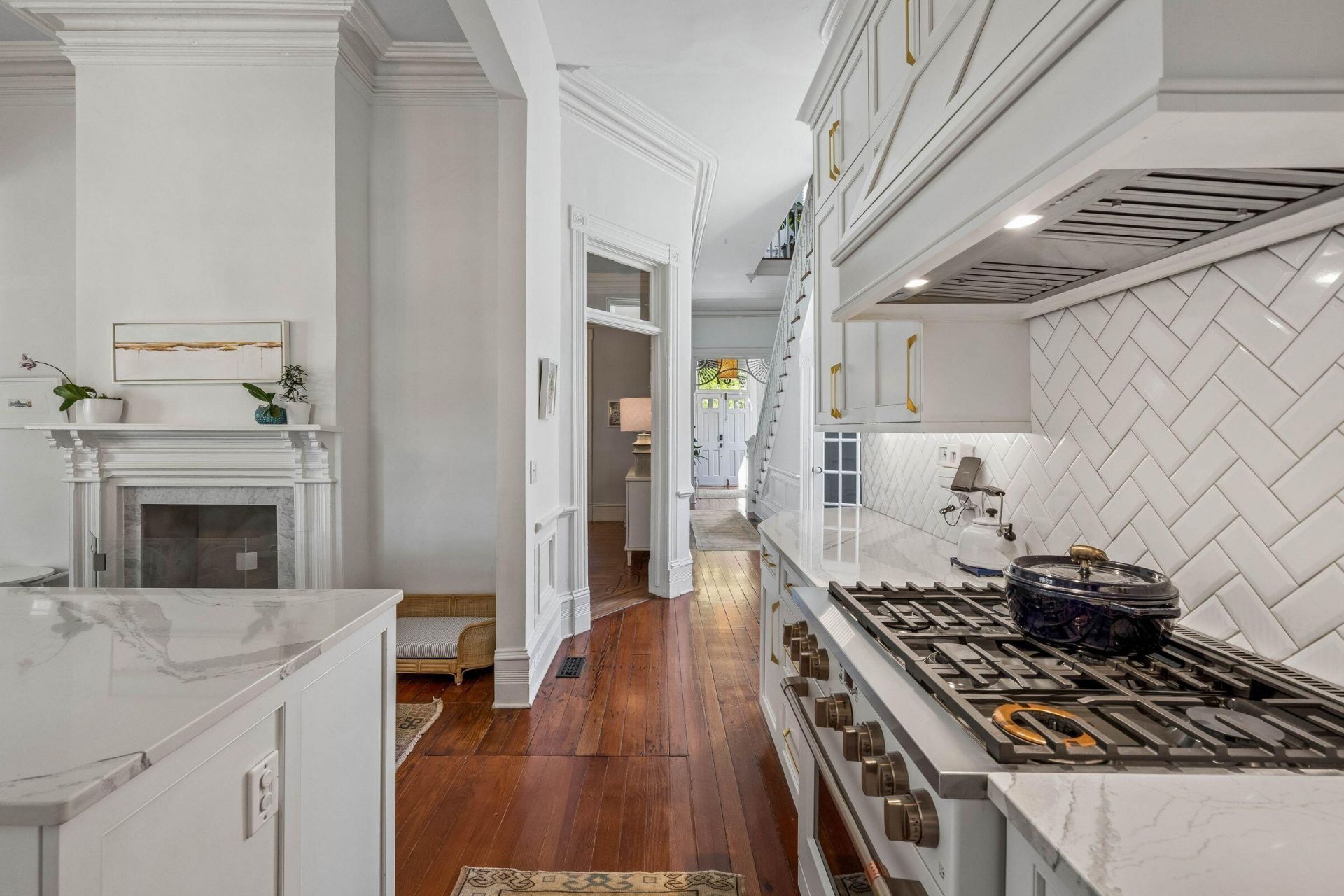 67 Warren Street Photo 25