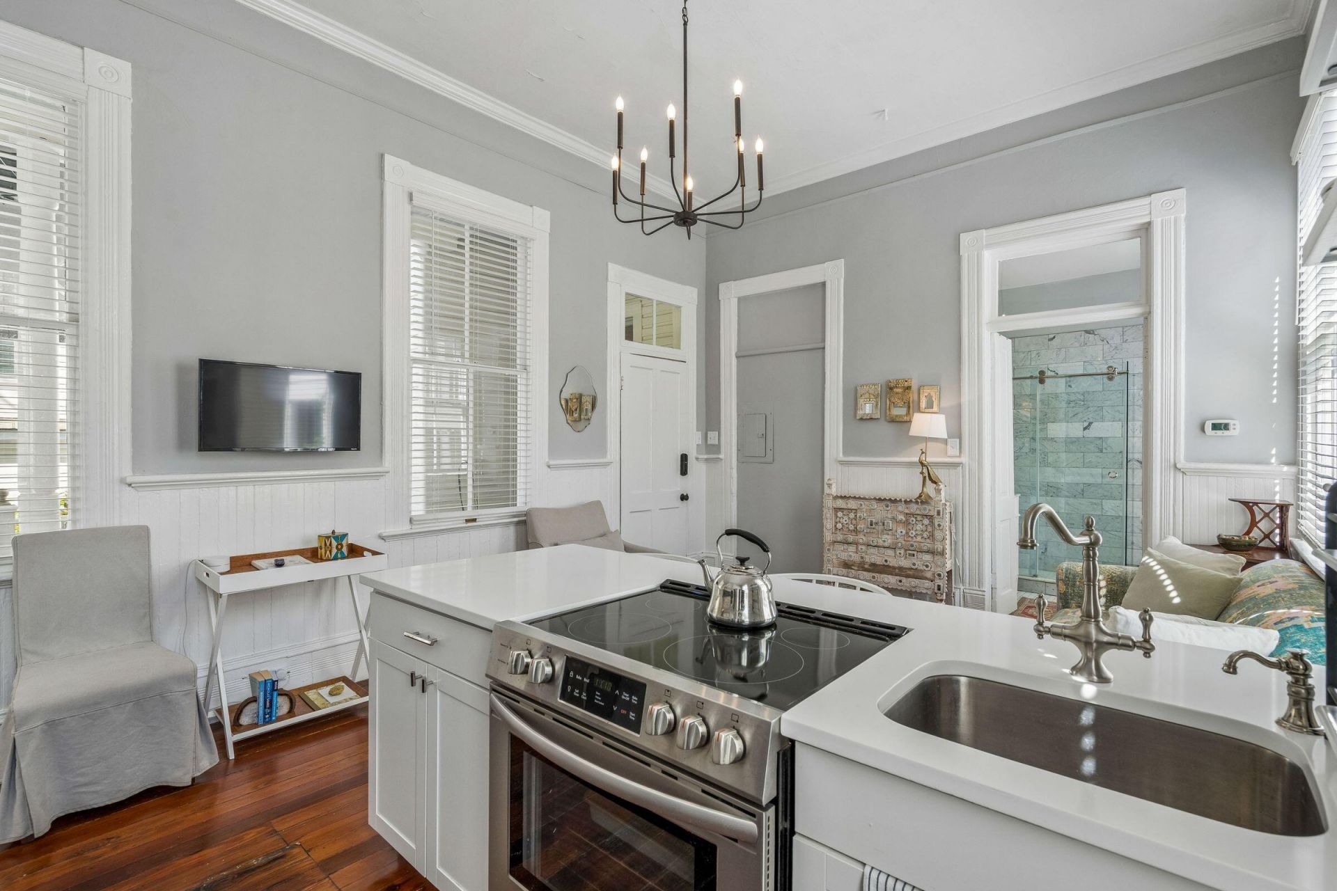 67 Warren Street Photo 74