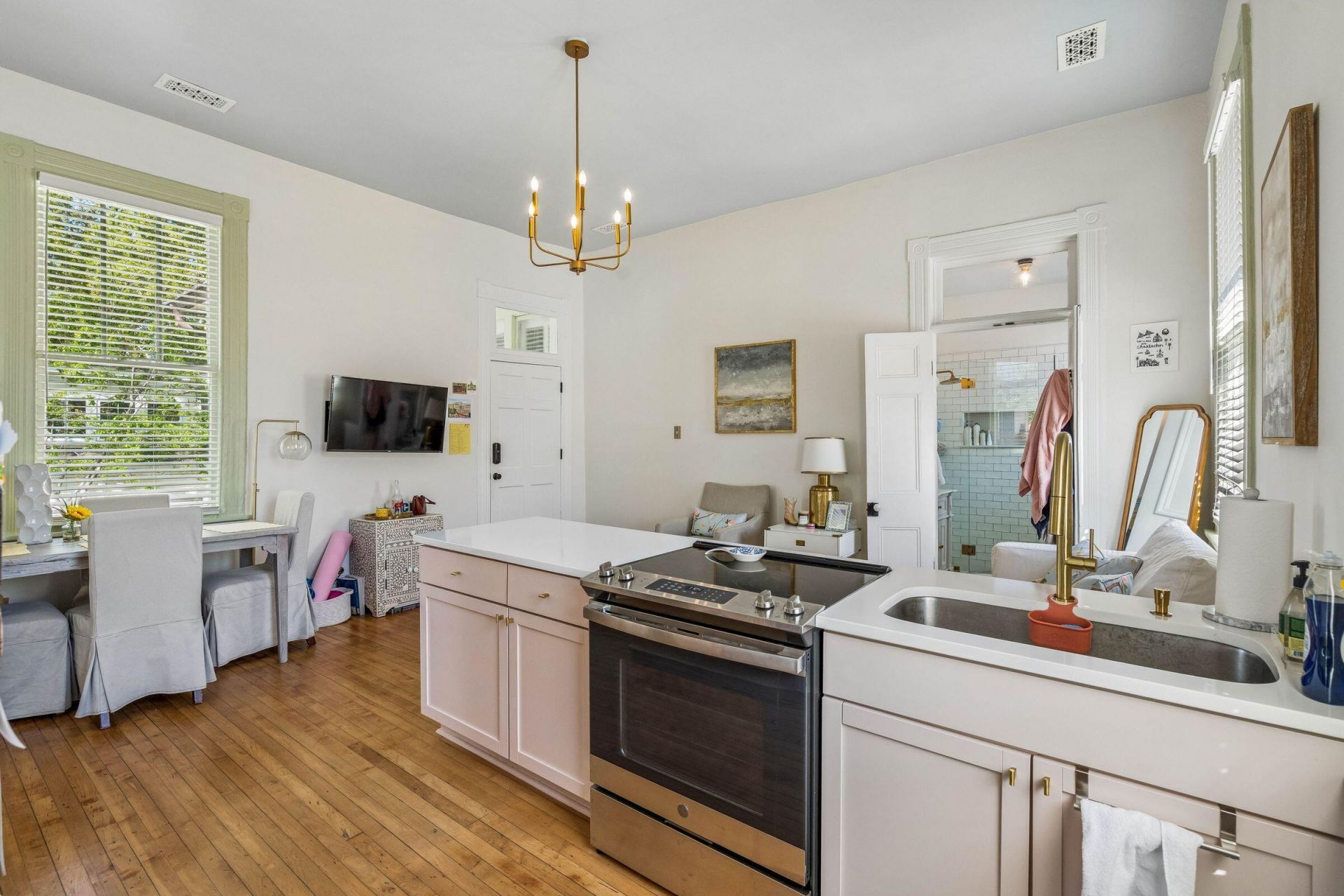 67 Warren Street Photo 83