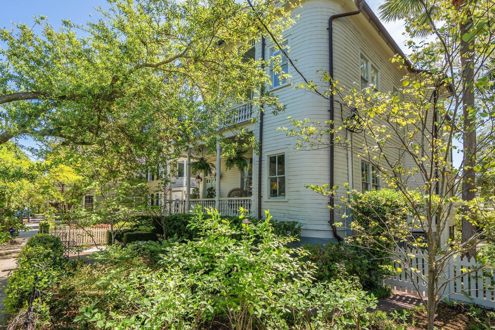 67 Warren Street Photo 89