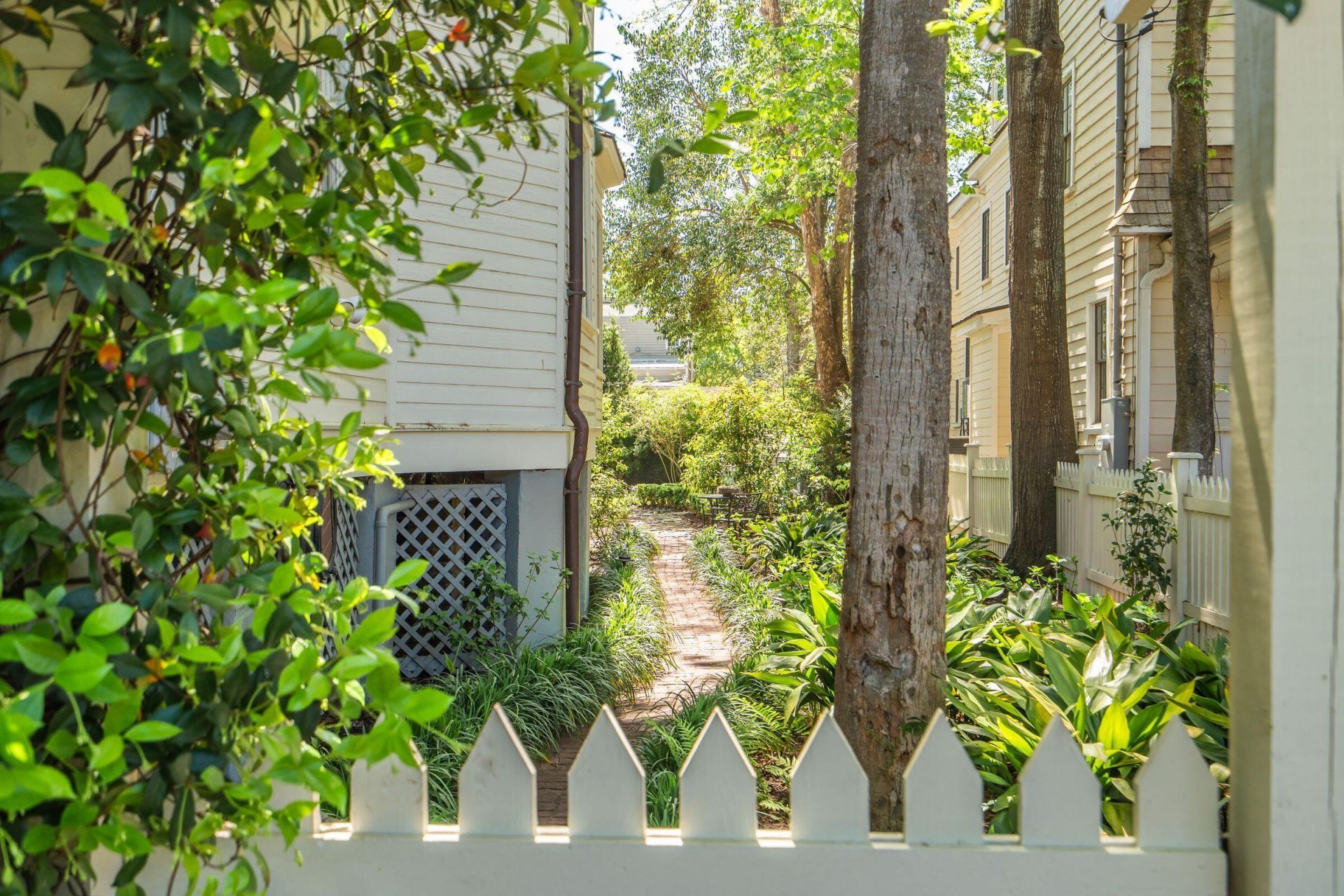 67 Warren Street Photo 94