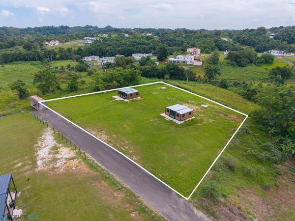 6 PLANAS, Isabela, PR 00678