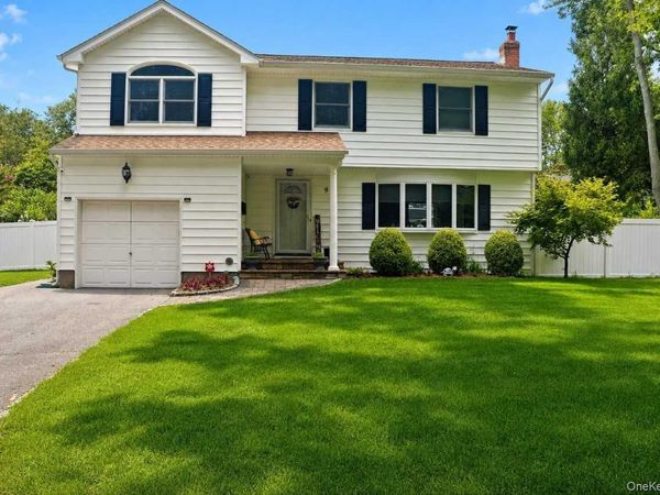 9 Gaston Street , Melville, NY 11747