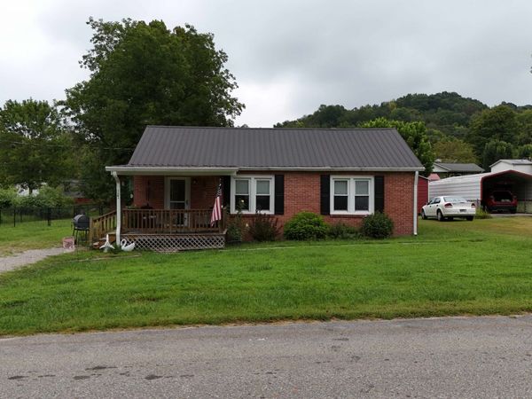 127 Washington St , Celina, TN 38551