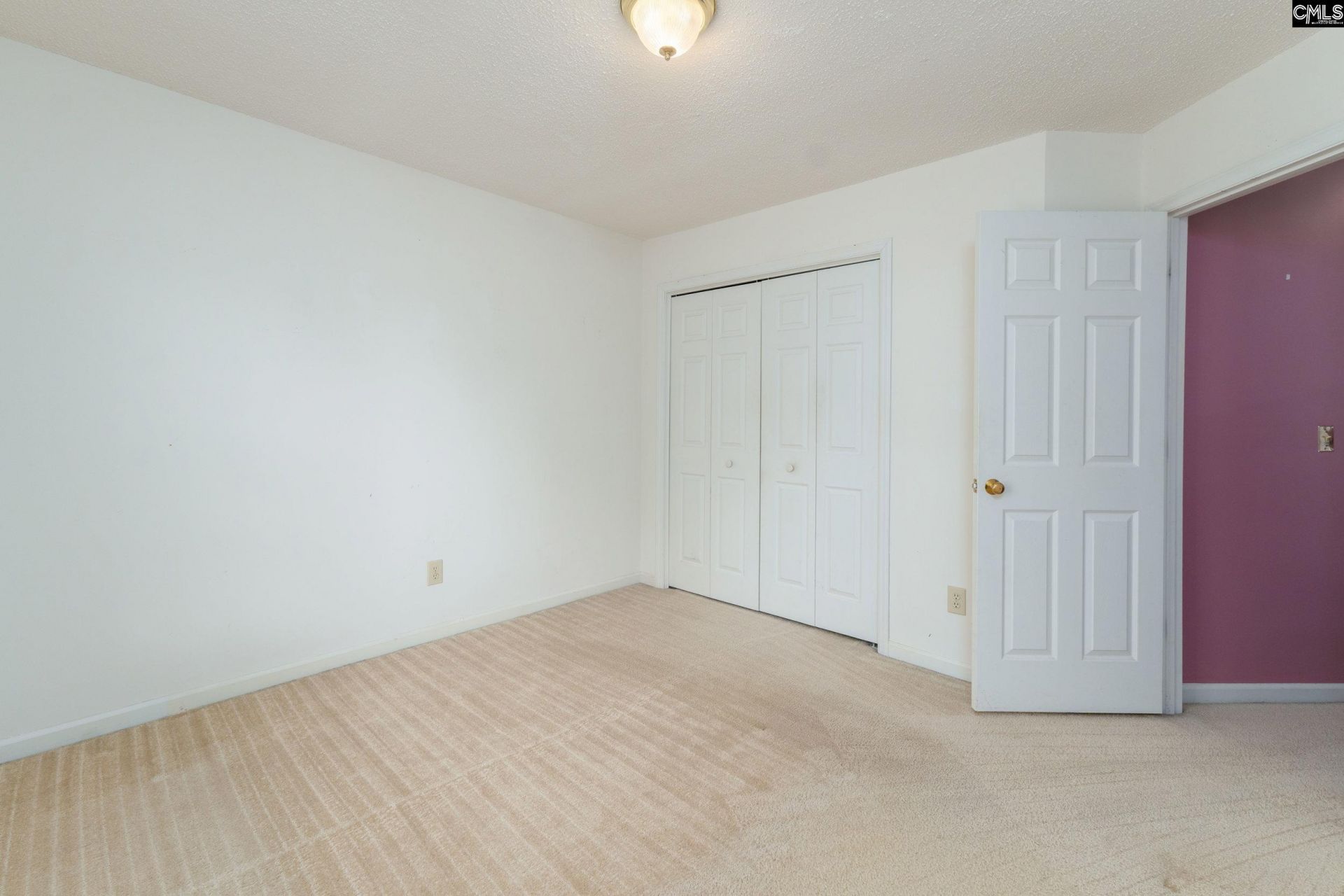 38 Dovecreek Drive  Photo 12