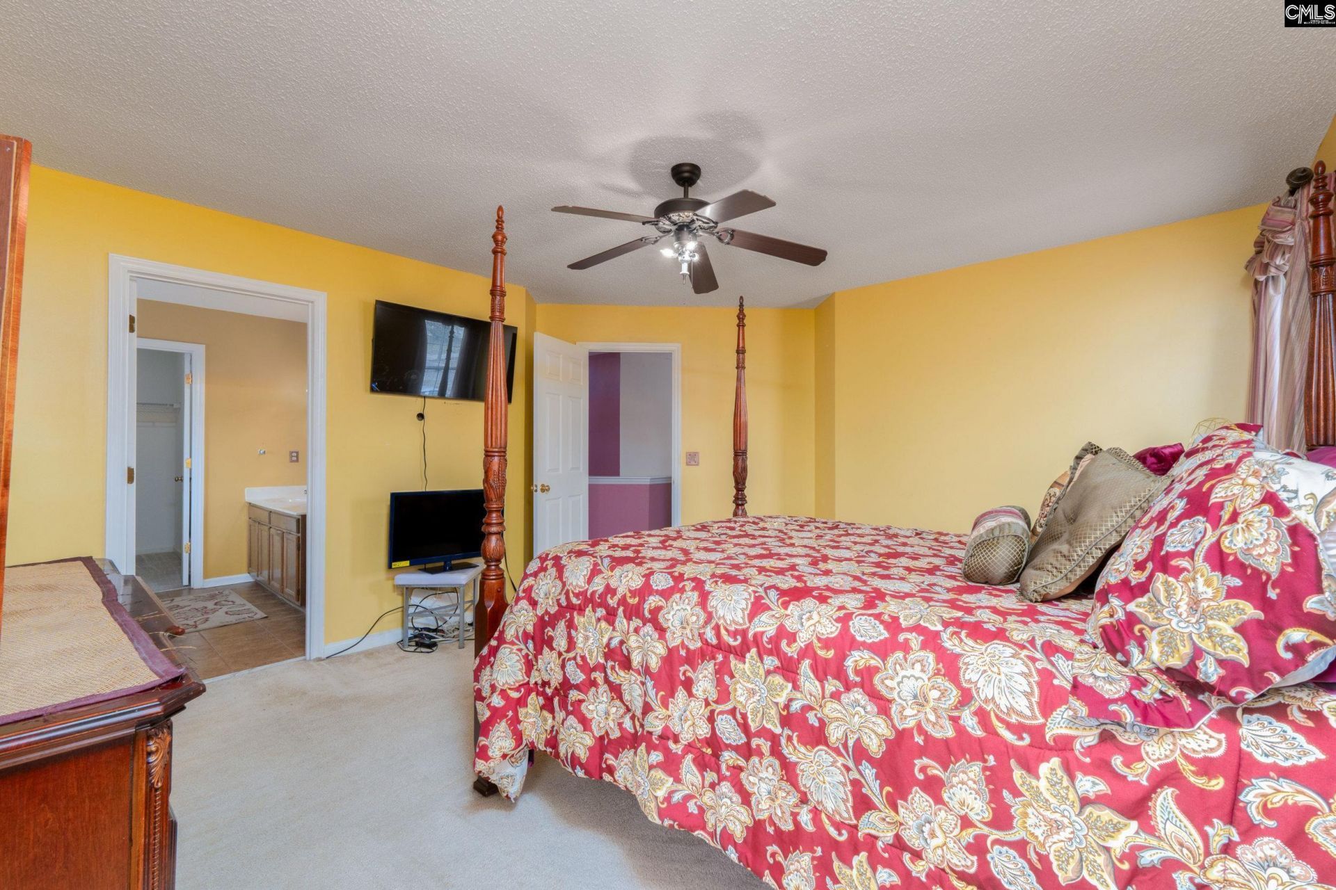 38 Dovecreek Drive  Photo 15