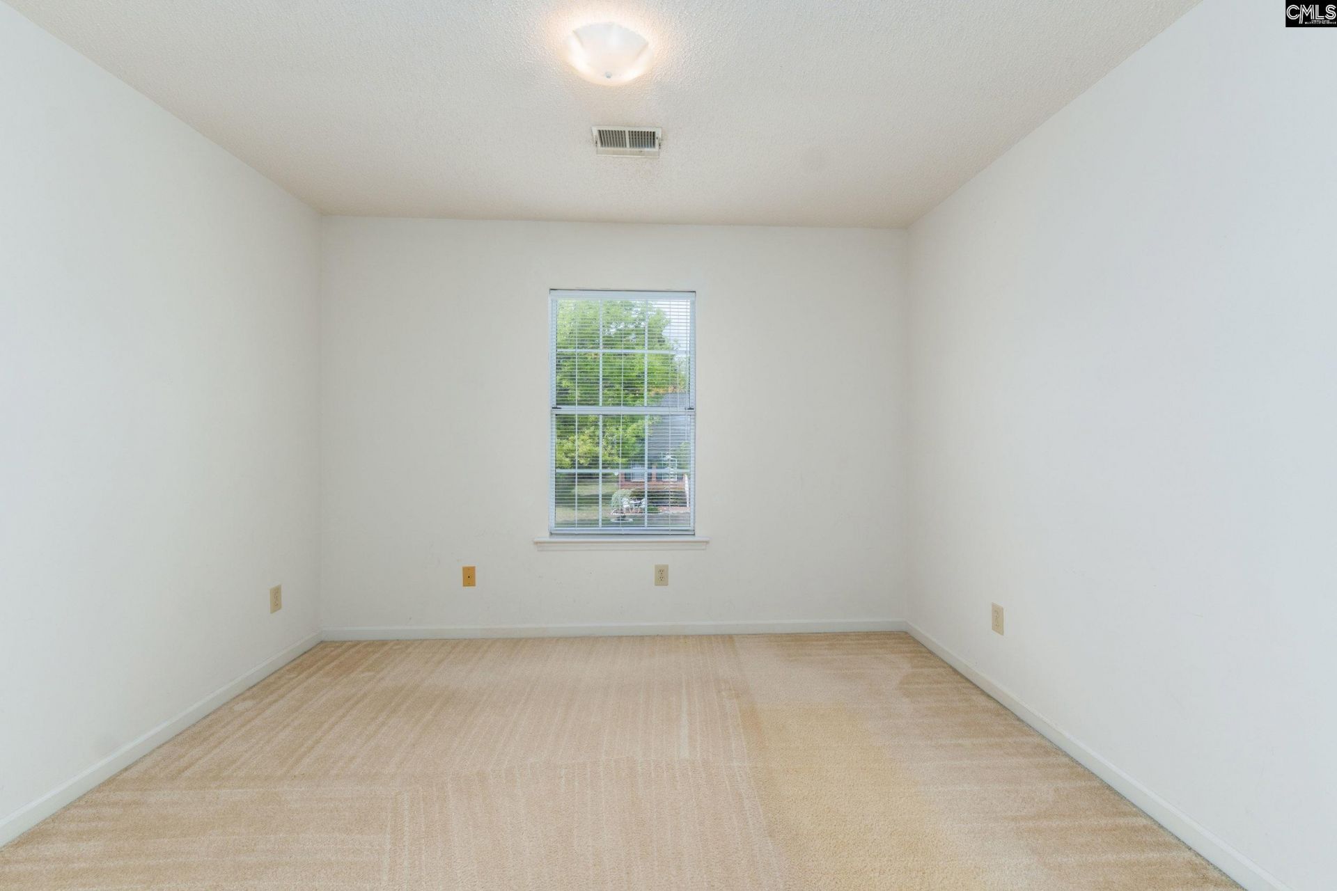 38 Dovecreek Drive  Photo 9