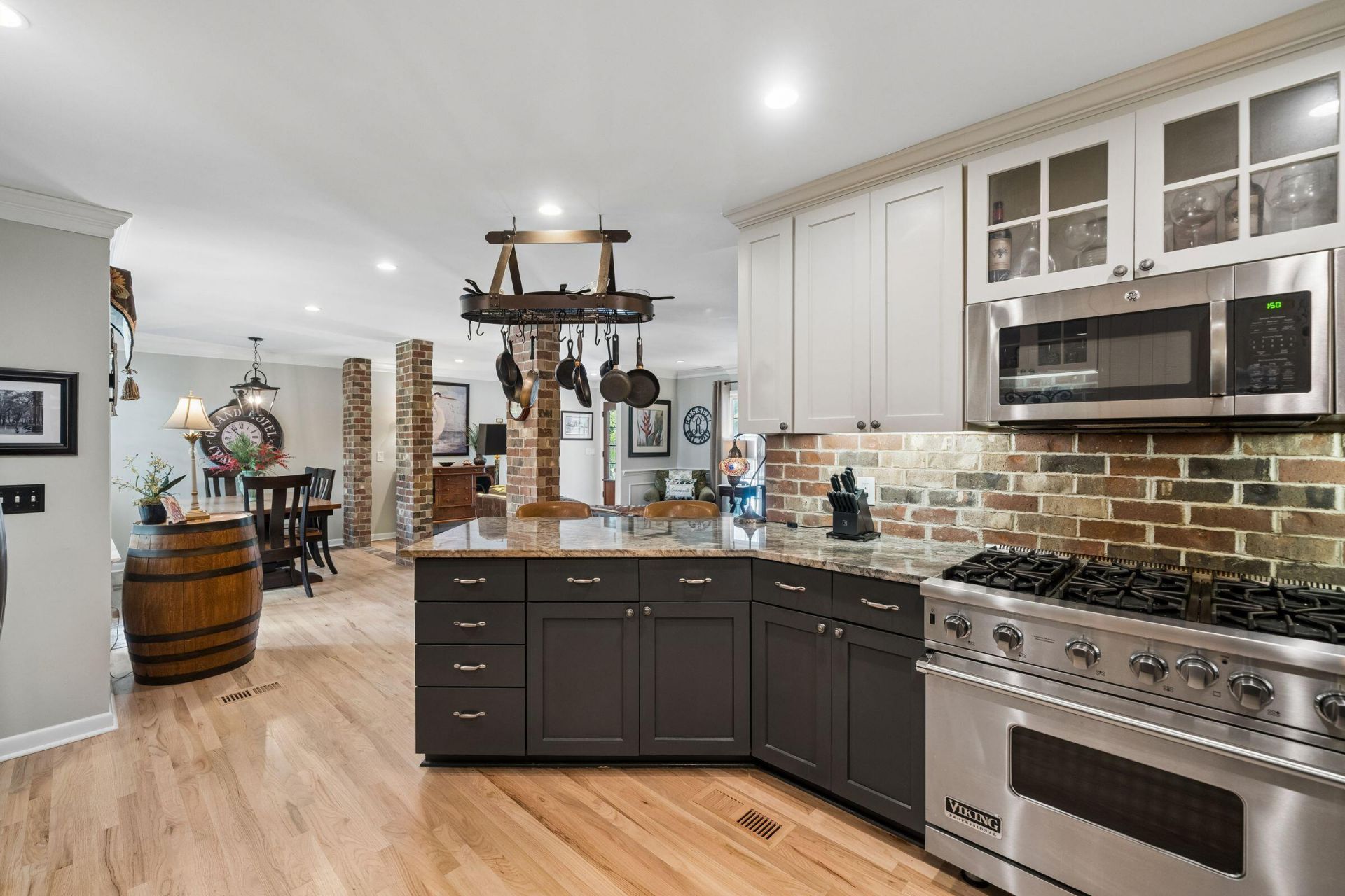 108 President Circle Photo 8