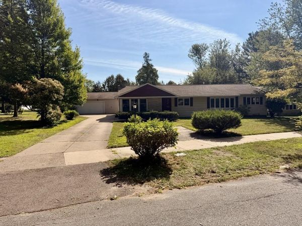 127 PARK BOULEVARD, Wausau, WI 54401