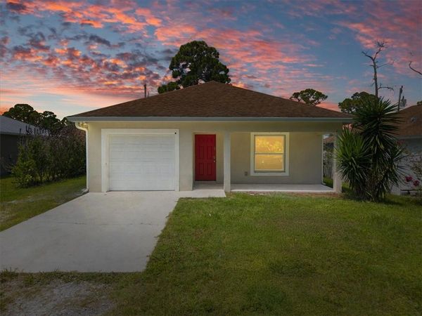 1297 10th Court SW, Vero Beach, FL 32962