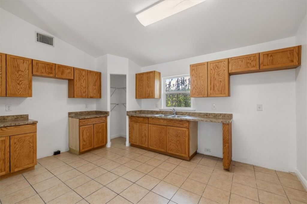 1297 10th Court Sw, Vero Beach, FL 32962 Photo