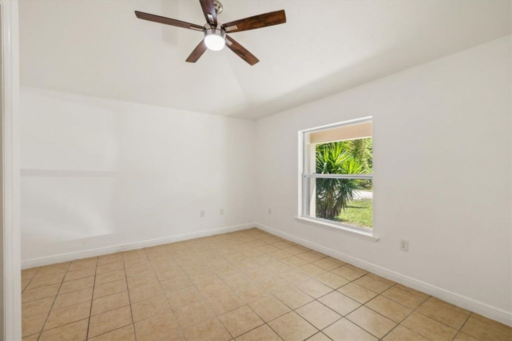 1297 10th Court Sw, Vero Beach, FL 32962 Photo