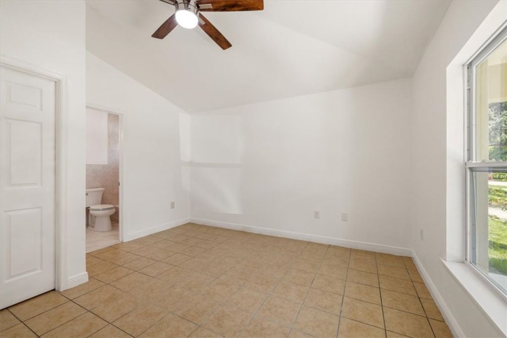 1297 10th Court Sw, Vero Beach, FL 32962 Photo