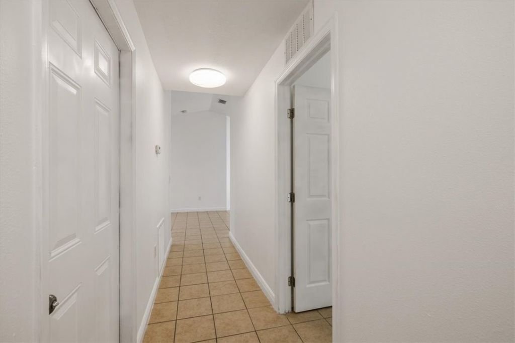 1297 10th Court Sw, Vero Beach, FL 32962 Photo