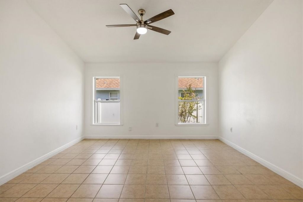 1297 10th Court Sw, Vero Beach, FL 32962 Photo