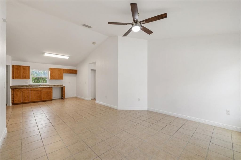 1297 10th Court Sw, Vero Beach, FL 32962 Photo