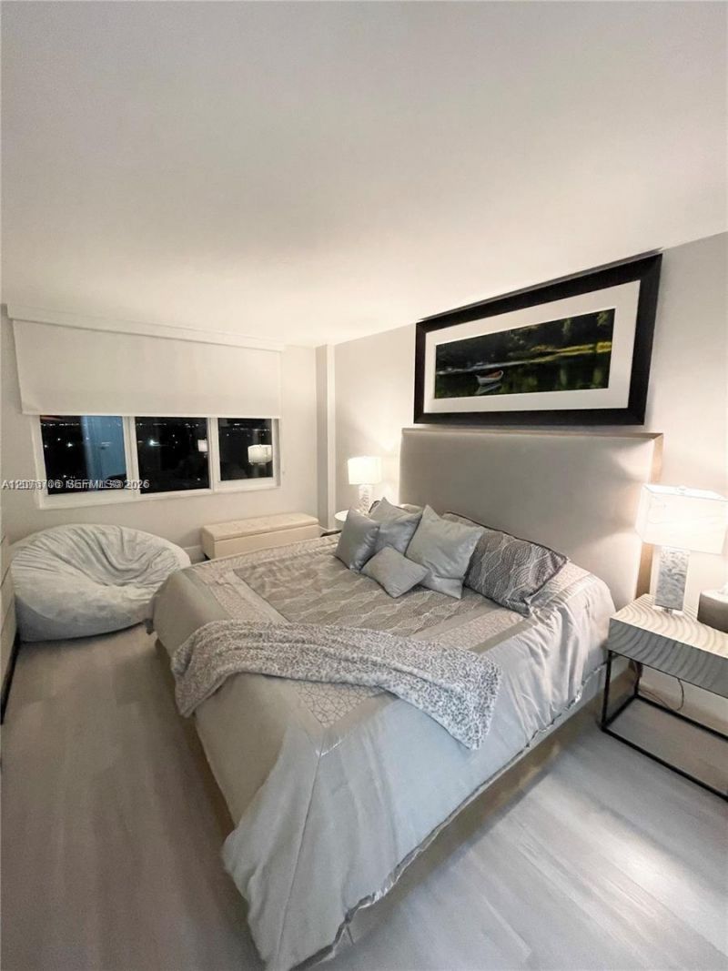 5600 Collins Ave, Unit 16P, Miami Beach, FL 33140 Photo