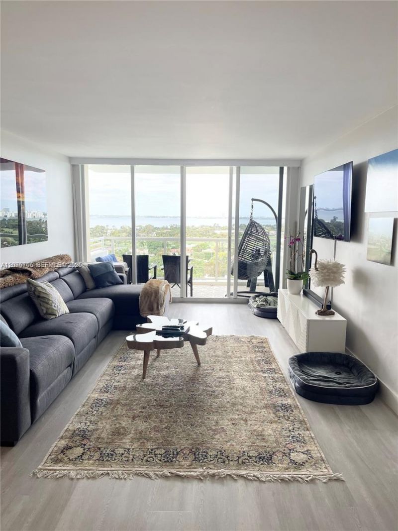 5600 Collins Ave, Unit 16P, Miami Beach, FL 33140 Photo